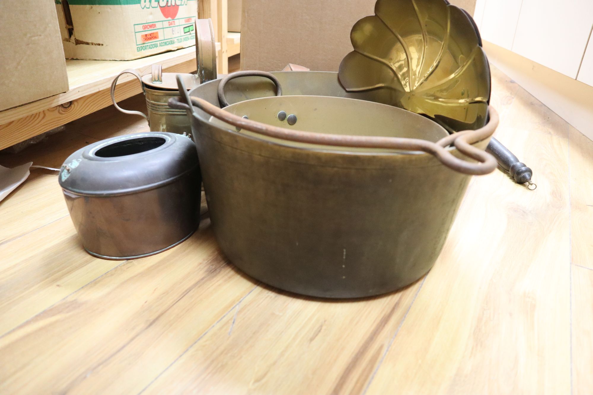 A quantity of brass and copper ware